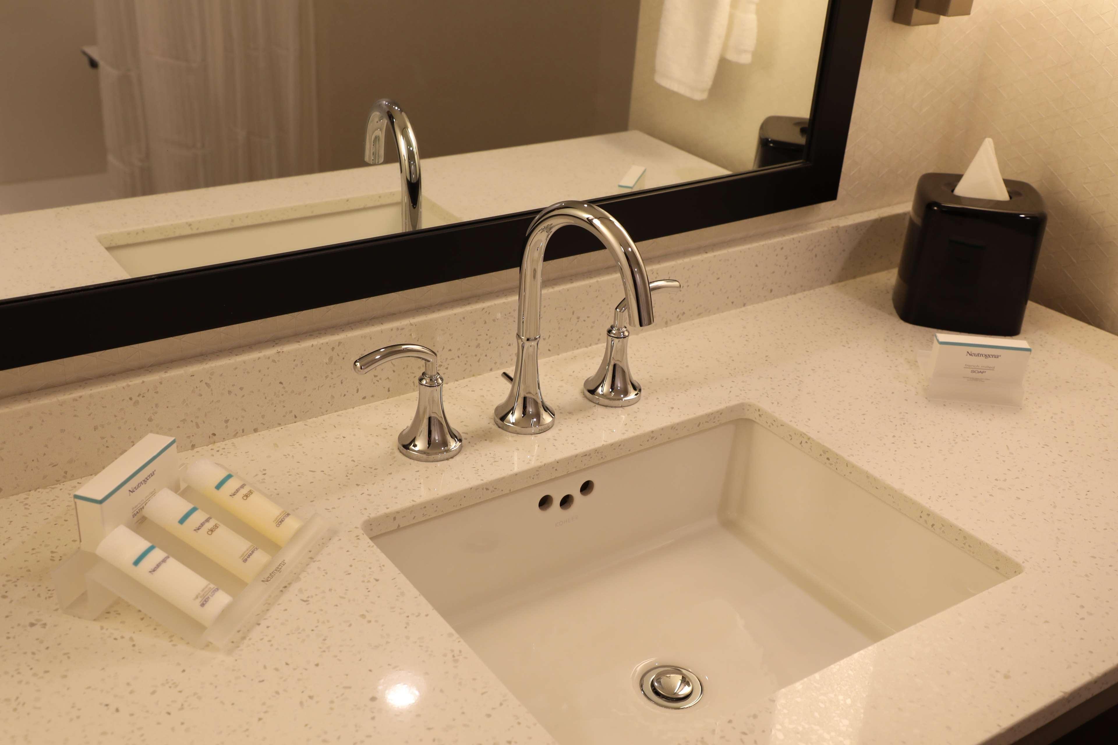 Hilton Garden Inn Austin Airport Ngoại thất bức ảnh